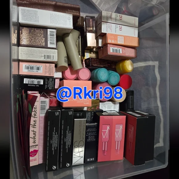 ✨️Mystery Sample Box✨️ - Picture 2 of 4